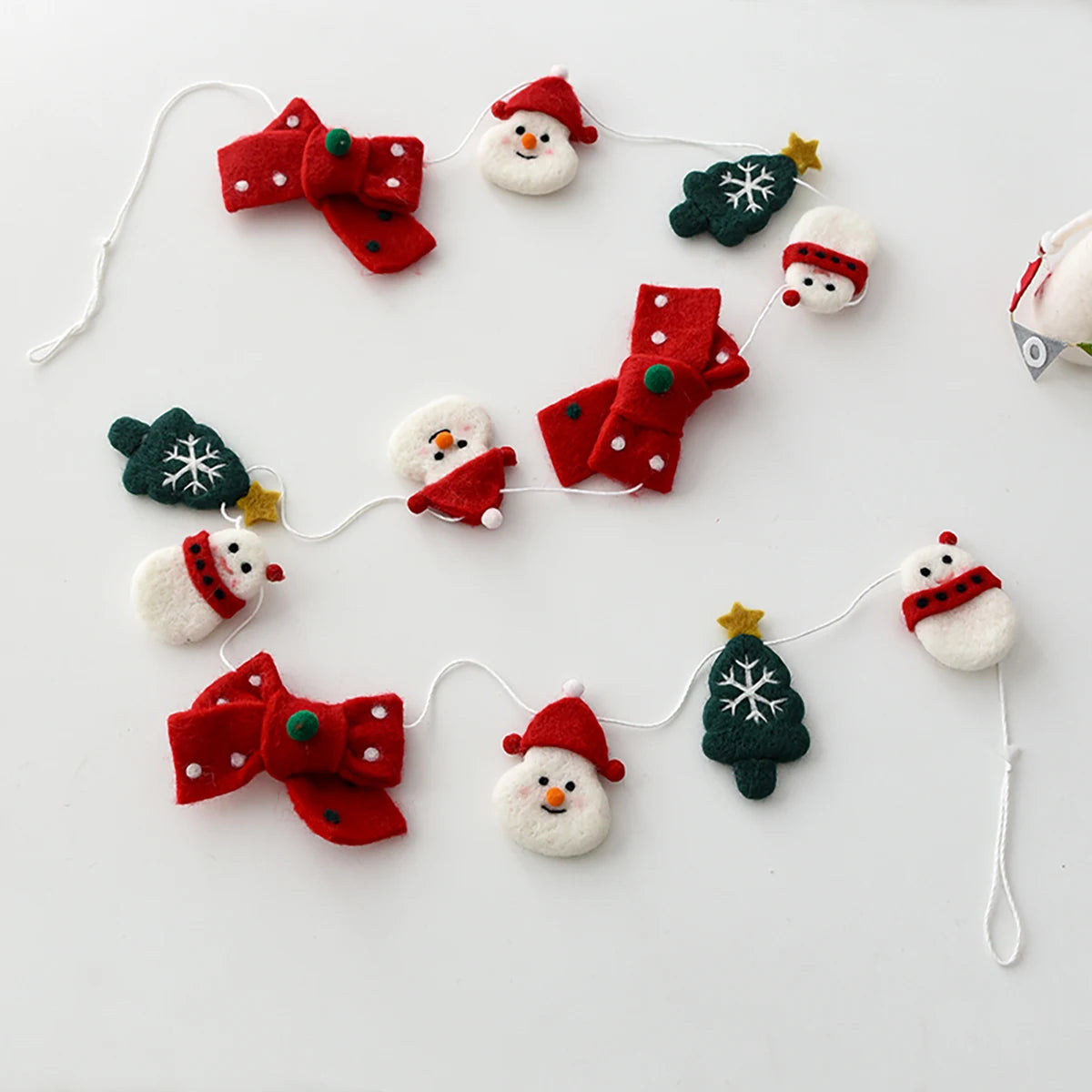 180cm Wool Felt Christmas Garland Handmade Snowman Reindeer Pom Pom Banner for Xmas Tree Wall Mantel Decor