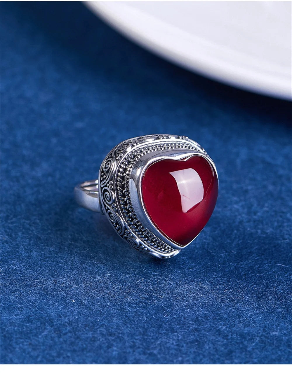 Intuitive Sage S925 Sterling Silver Ring Heart-shaped Corundum