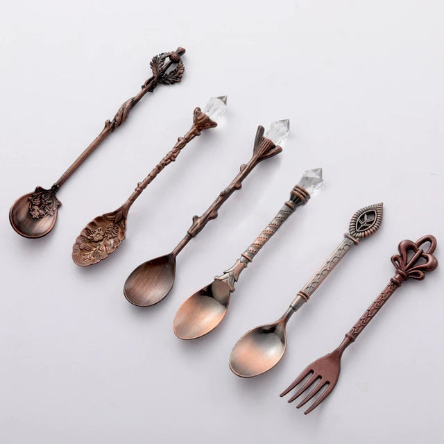 6pcs Vintage Spoons Fork Royal Style Gold Carved Coffee Tea Spoon Dessert Fork Cutlery Set