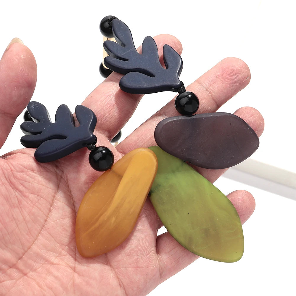 Resin Acrylic Leaf Pendant Necklace
