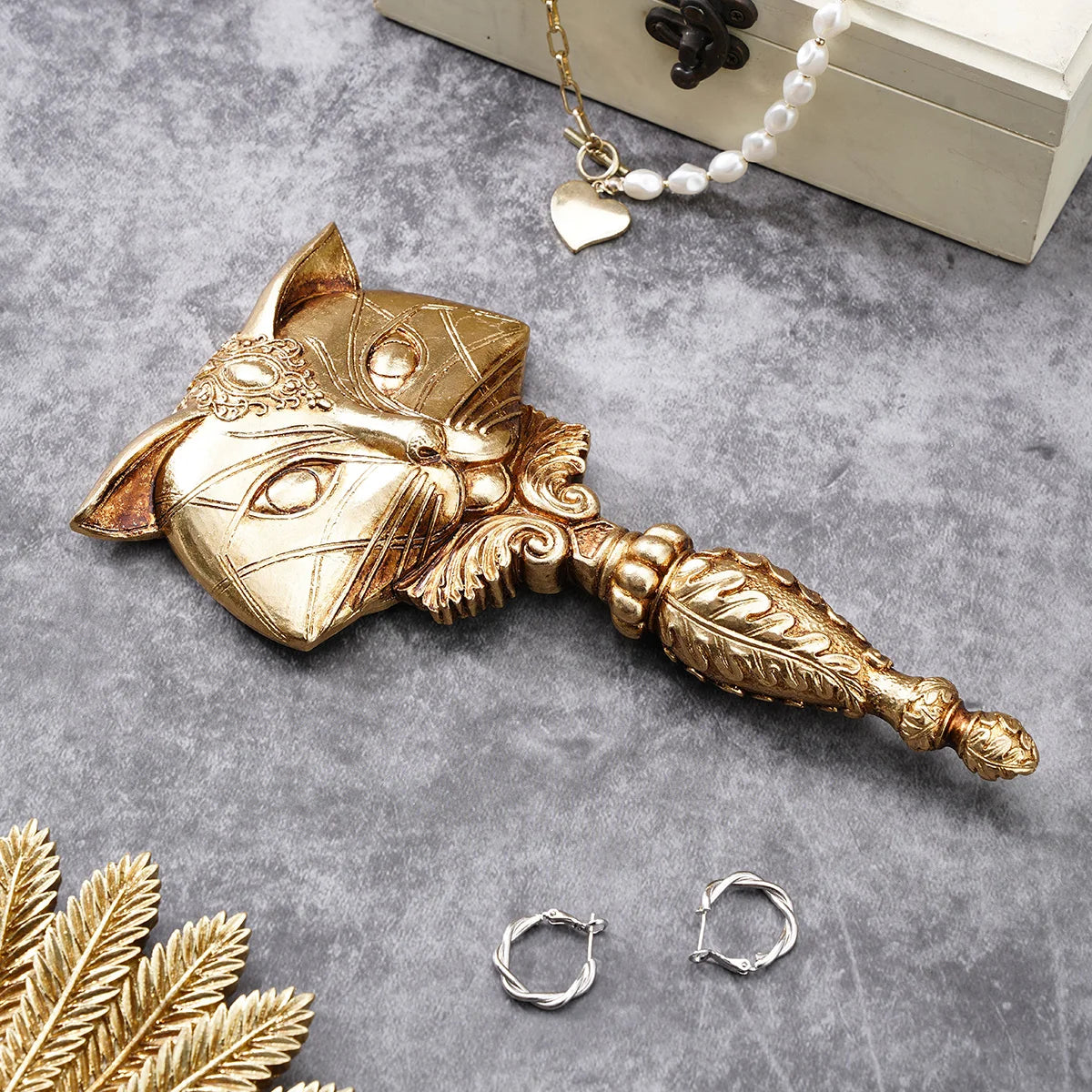 Duchess Kitty Hand Mirror Resin Ornamental Vanity Table Decor