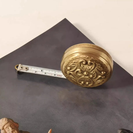 ‌200cm Vintage Brass Embossed Retractable Tape Measure Craft Home Decor