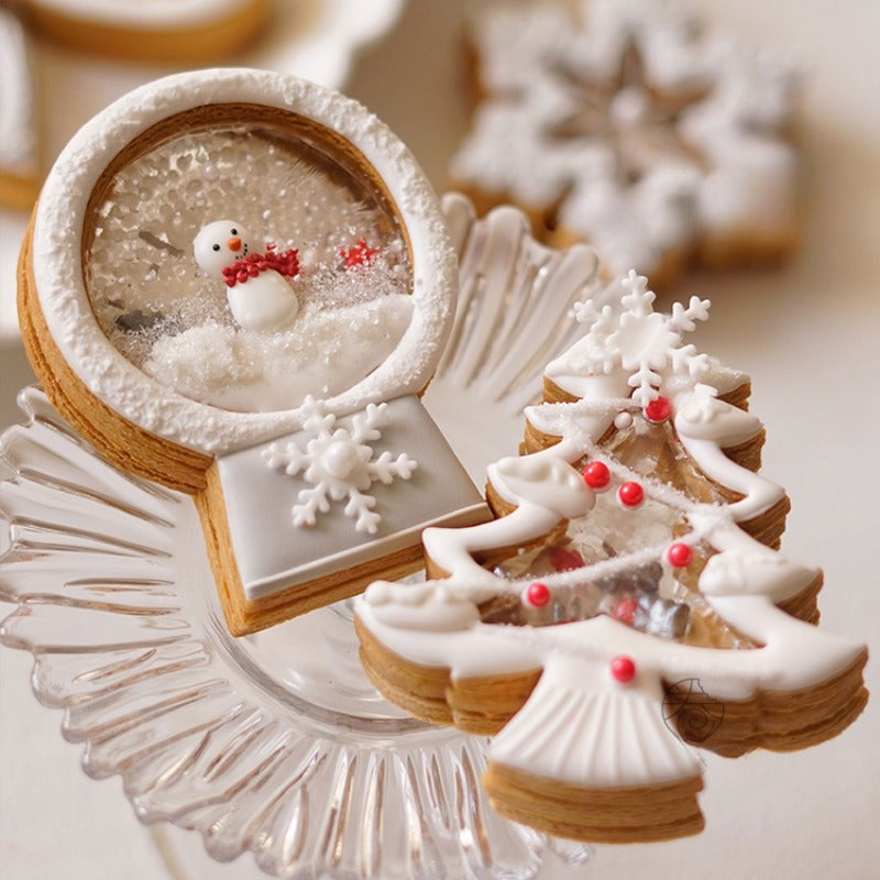 Christmas Cookie Cutter and Stamps Plastic Snowman Snowflake Xmas Tree Fondant Biscuit Mould Cake Decor Baking Supplies