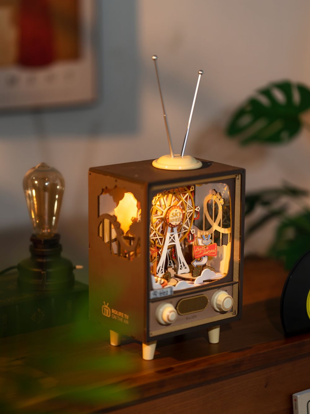 Sunset Carnival Retro TV Music Boxes with Lights 3D Wooden DIY Model Kit Puzzle Toys