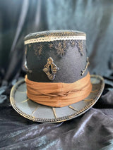 Pirate Hats Vintage Skull Feather Triangle Hats Halloween CosPlay Pirate Top Hat