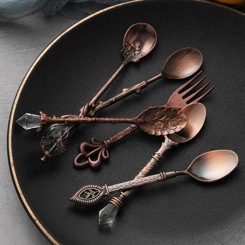6pcs Vintage Spoons Fork Royal Style Gold Carved Coffee Tea Spoon Dessert Fork Cutlery Set