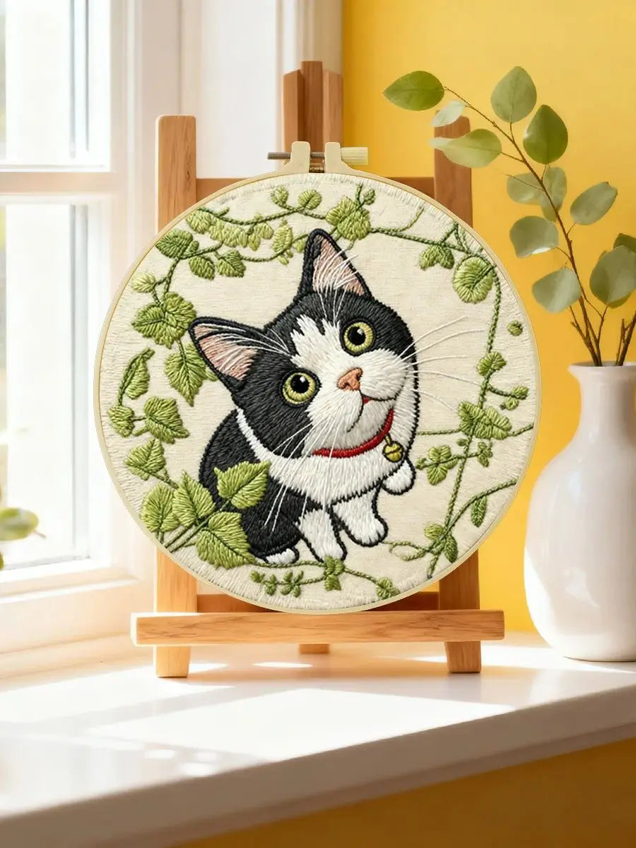Cat in Ivy DIY Embroidery Kit for Beginners