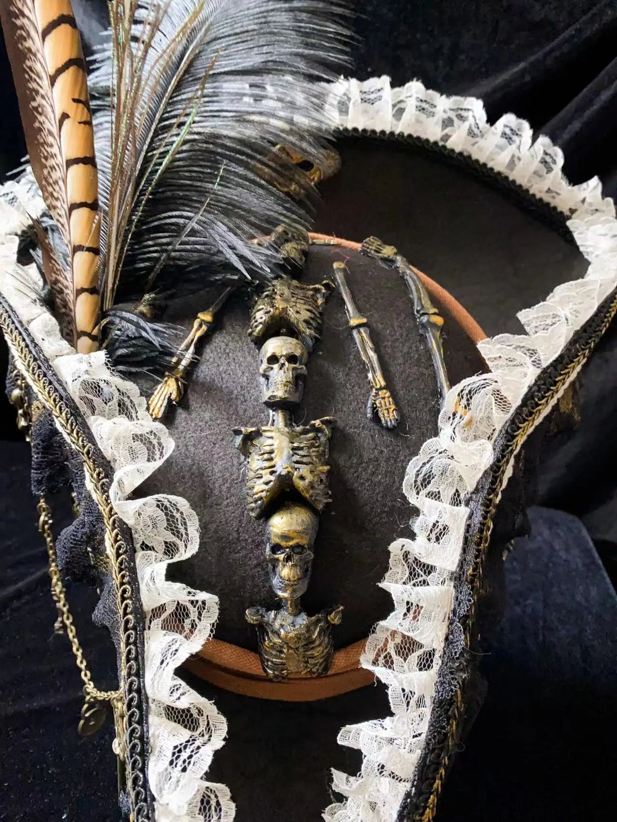 Pirate Hats Vintage Skull Feather Triangle Hats Halloween CosPlay Pirate Top Hat