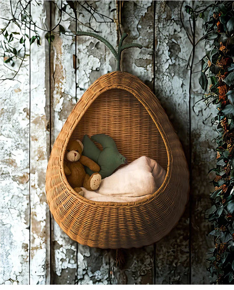 Handwoven Fruit Shape Wall Basket Apple Pear Wall-Mounted Storage Childrens Room Decor