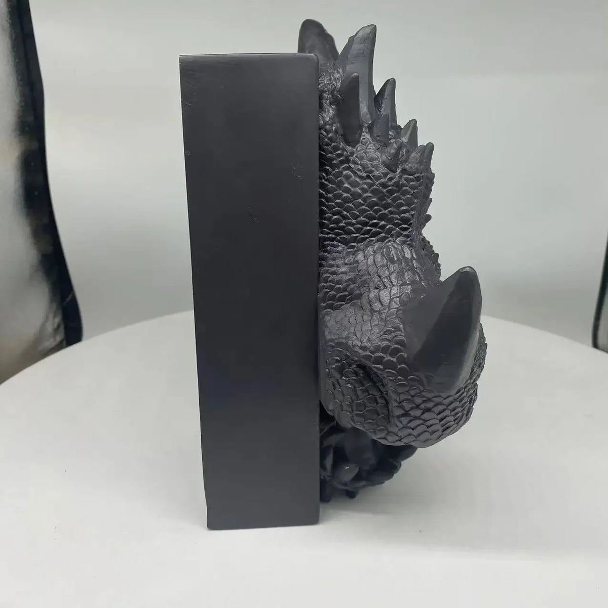 Dragon Book Shelf Decor Resin Book Holder For Fantasy Book Lovers