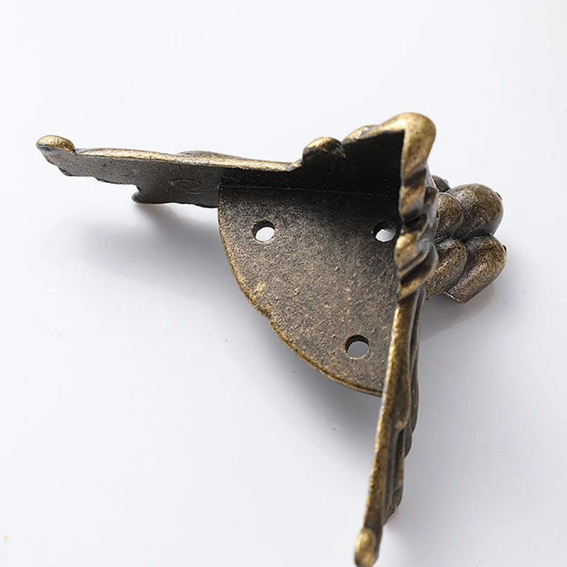 4Pcs Antique Wood Box Feet Leg Corner Protector Jewelry Gift Box Decorative Feet Metal Corner Bracket For Furniture Hardware