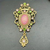Baroque Palace Favour Brooch