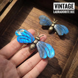 Natural Labradorite Bee Figurine Insect Sculpture Desktop Decoration Hand Carved Stone Wings Metal Body