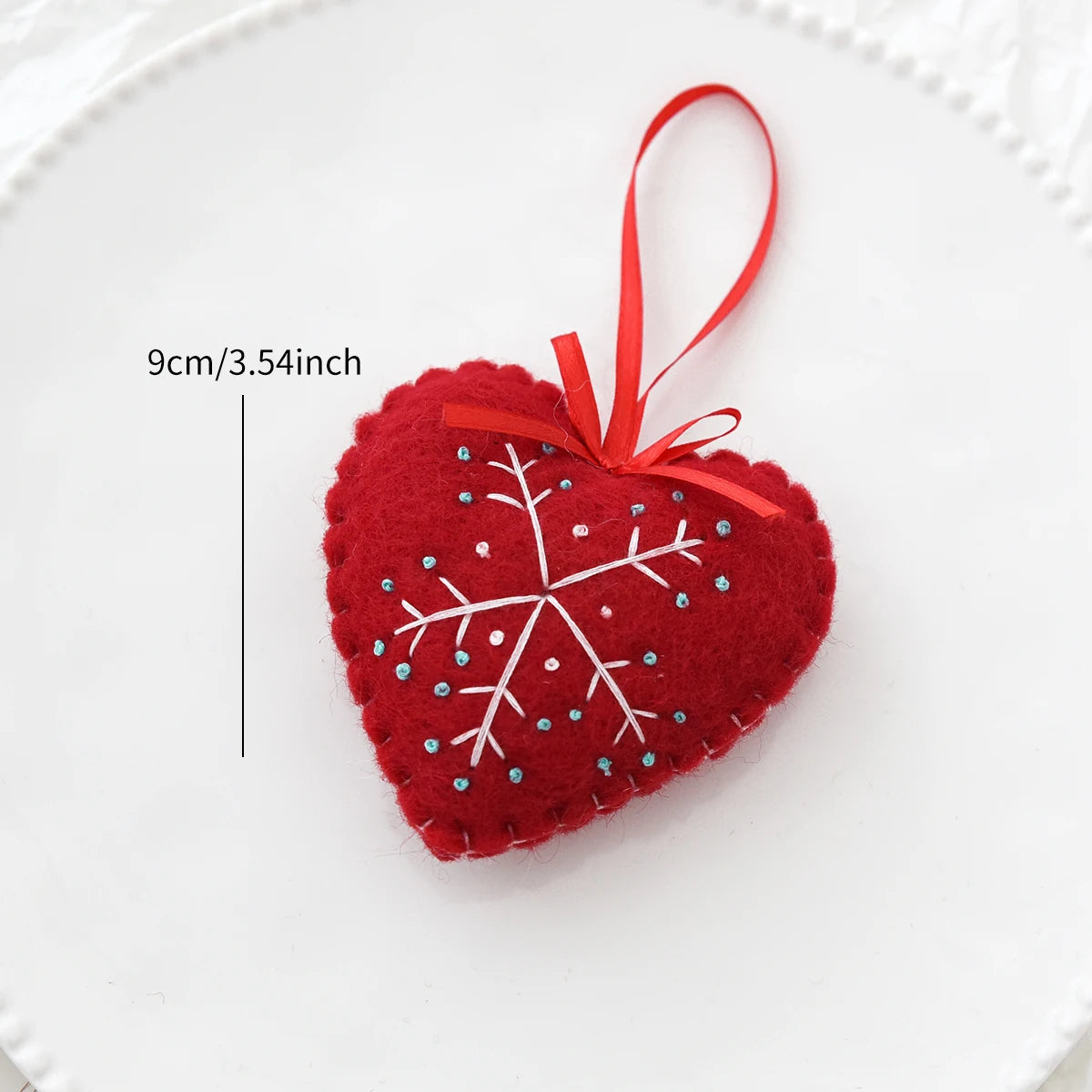 Handmade Embroidered Wool Felt Snowflake Heart Christmas Pendant Xmas Tree Hanging Ornaments