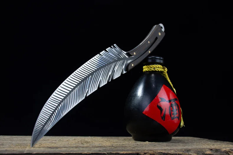 The Woodland Nymph's Dancing Feather Dagger