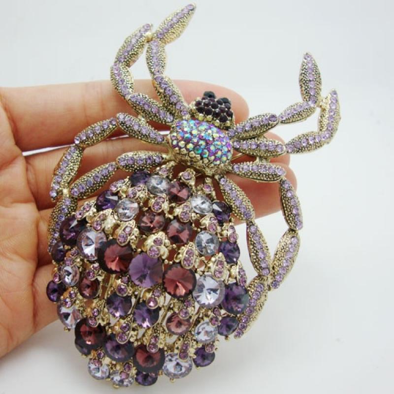 The Spider Queen's Brooch