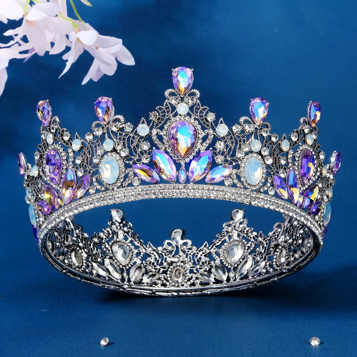 Royal Queen Gwendolina's Crystal Round Crowns