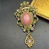 Baroque Palace Favour Brooch