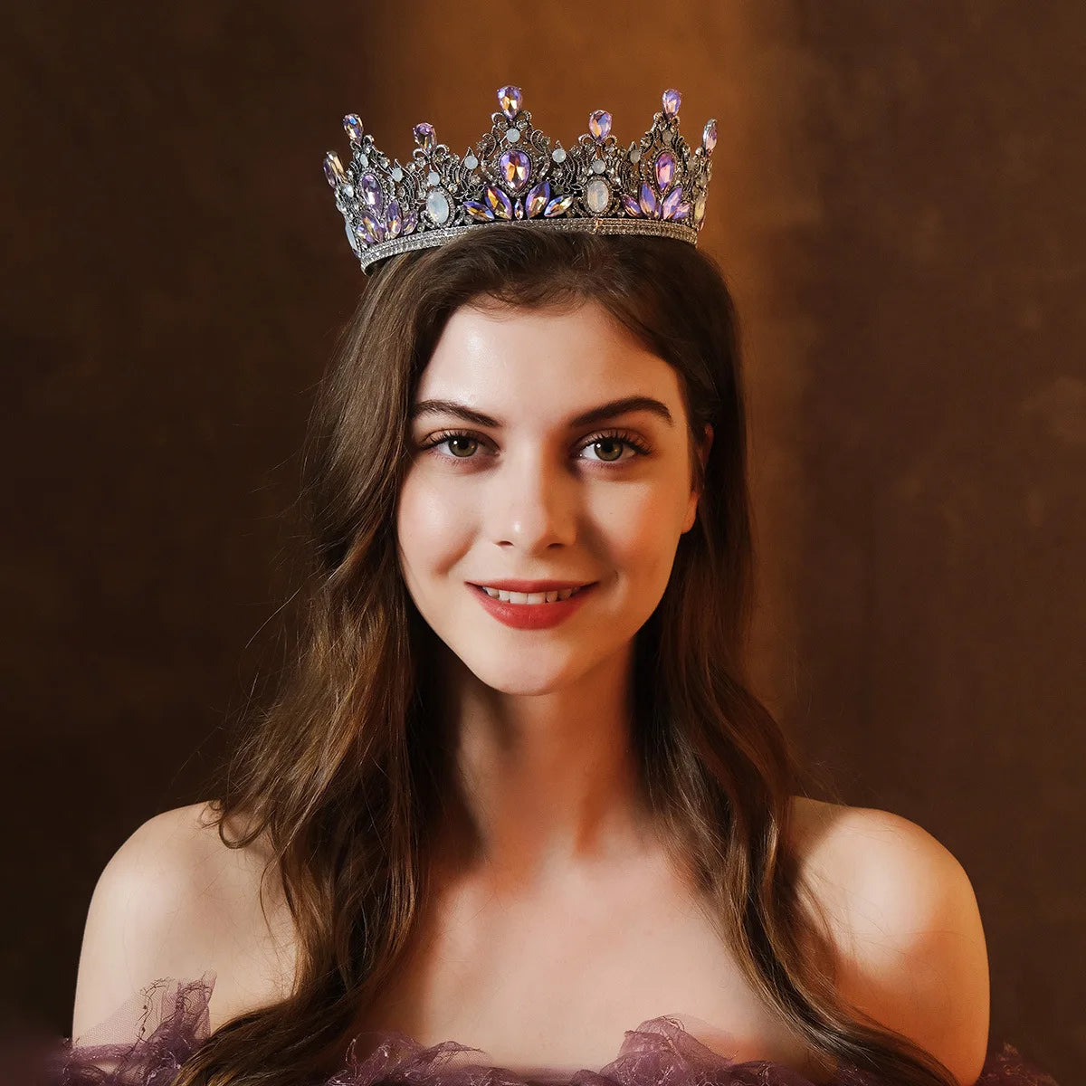Royal Queen Gwendolina's Crystal Round Crowns