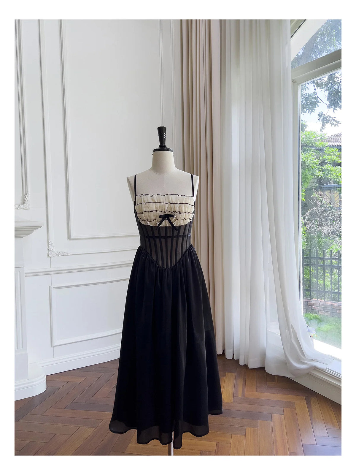 Justine's French Black Lace Sling Spliced Ruffles Bandage Backless Dress