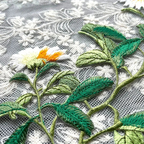 Long Daisies Flower Appliqué Embroidery Glue On Patch