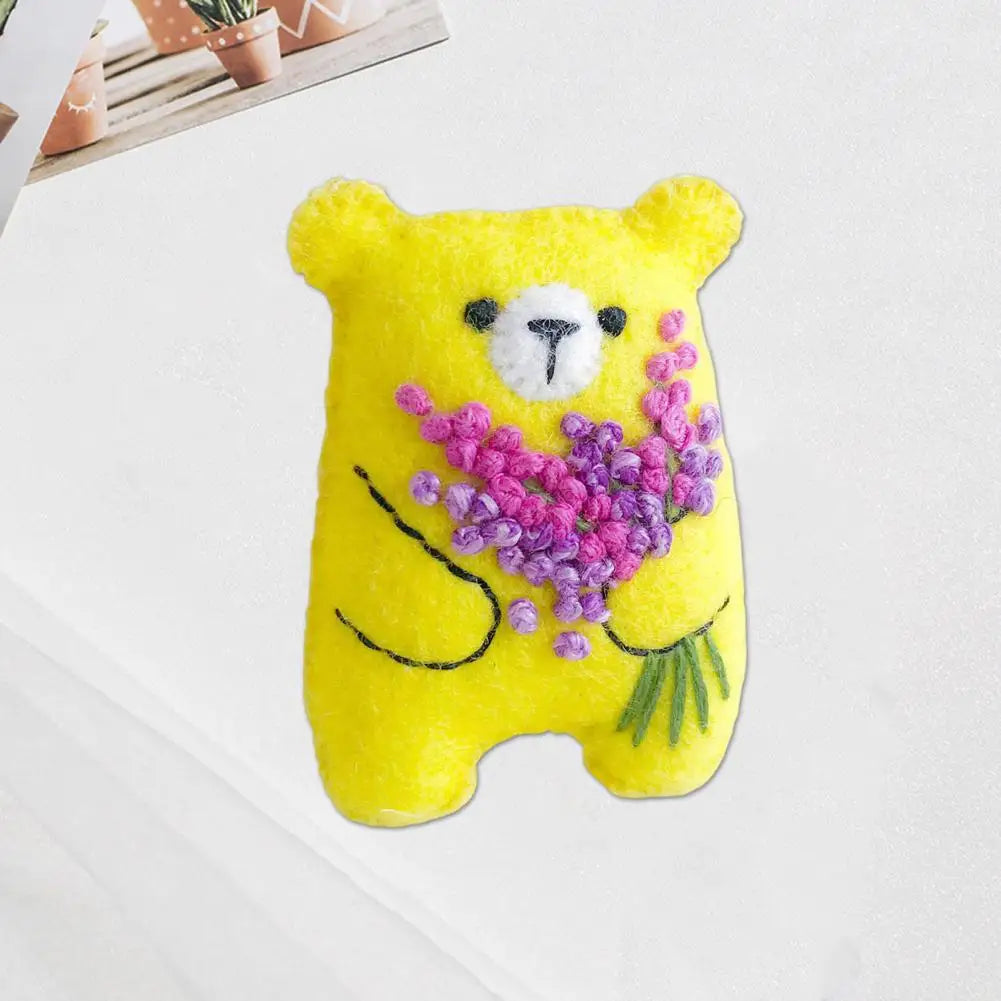 Bouquet Bear Doll Miniature Pocket Hug 5.5*4cm Felt Little Plushie Toy