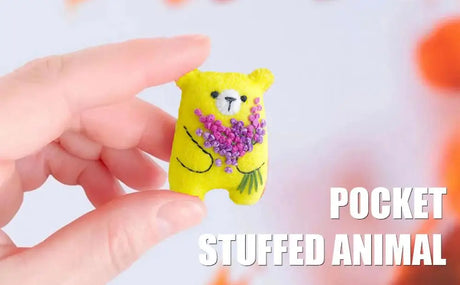 Bouquet Bear Doll Miniature Pocket Hug 5.5*4cm Felt Little Plushie Toy