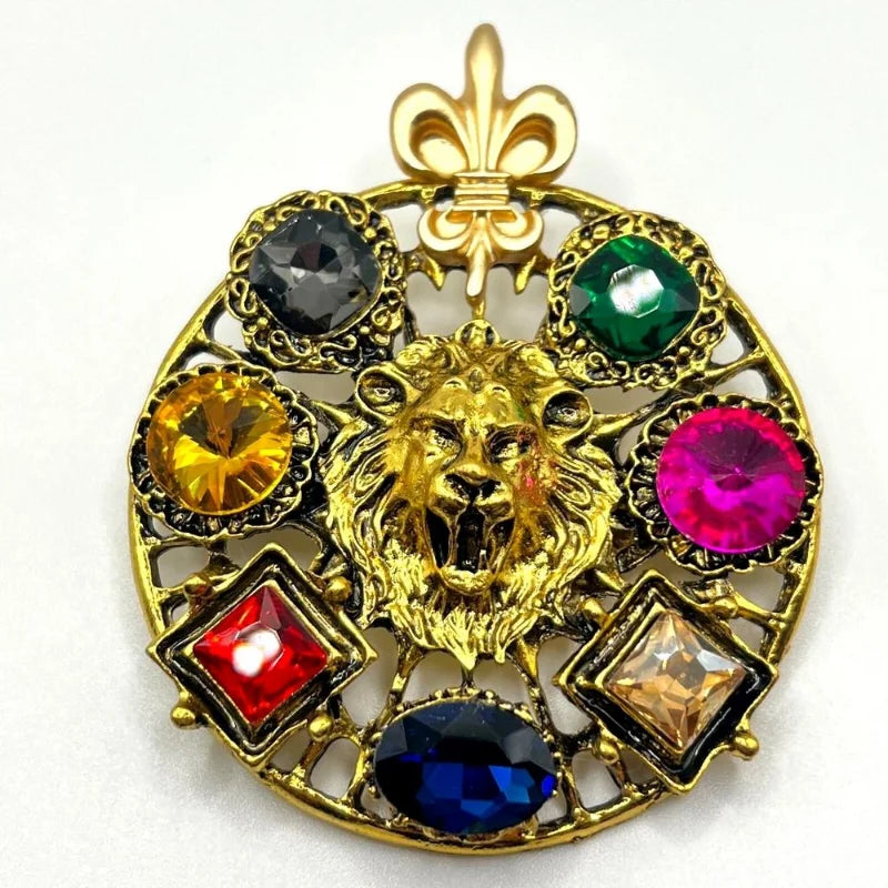 The Mage's Lions Head Brooch