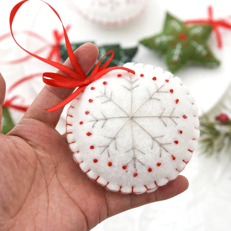 Handmade Embroidered Wool Felt Snowflake Heart Christmas Pendant Xmas Tree Hanging Ornaments