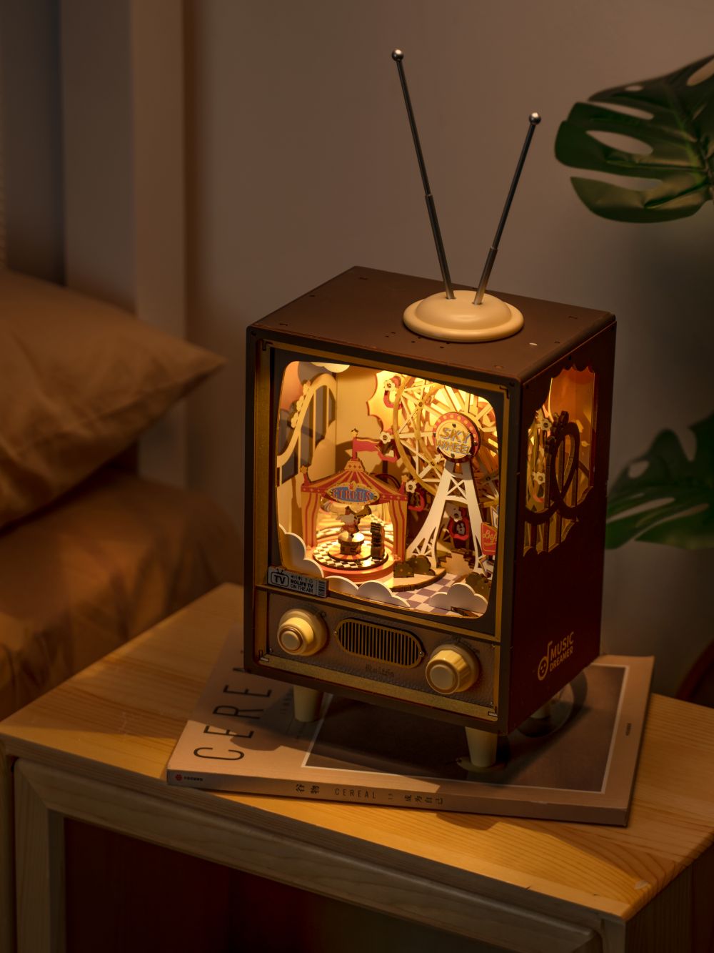 Sunset Carnival Retro TV Music Boxes with Lights 3D Wooden DIY Model Kit Puzzle Toys
