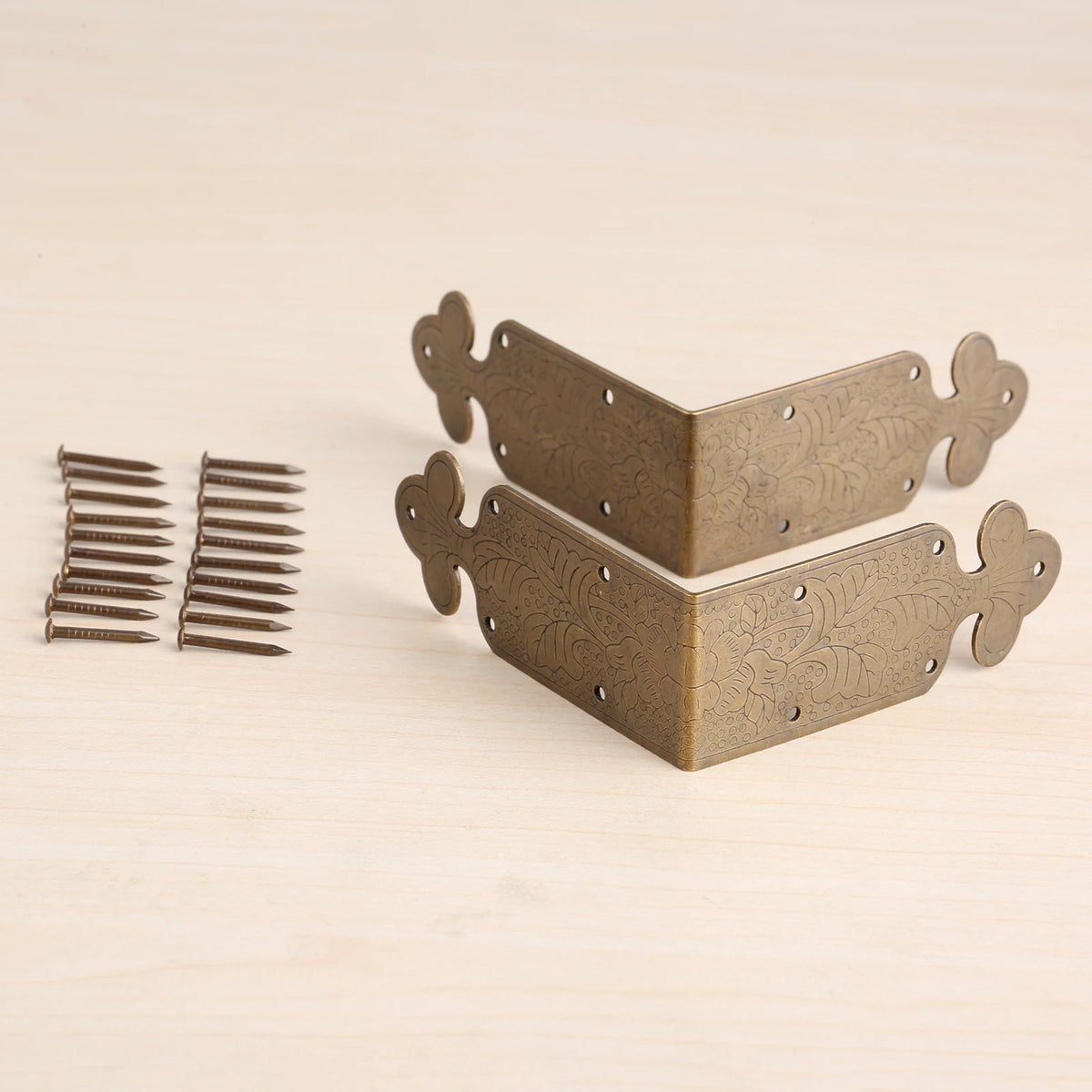 Set of Four Metal Corner Brackets Gold Bronze Photo Frame Furniture Protector + Nails