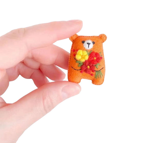 Bouquet Bear Doll Miniature Pocket Hug 5.5*4cm Felt Little Plushie Toy