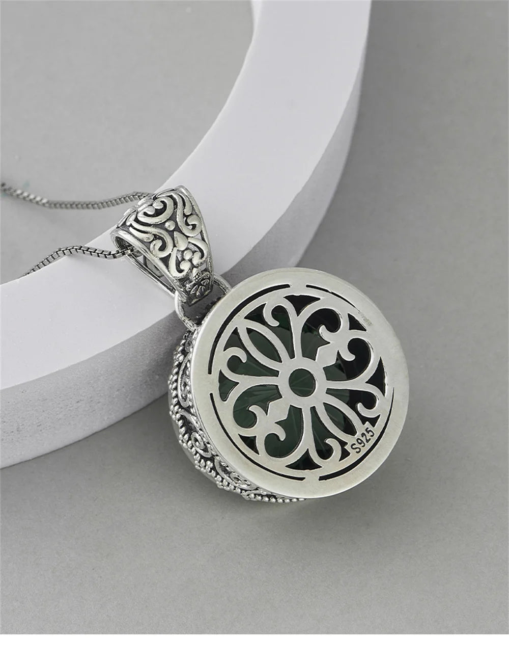 The Abyss Portal Key S925 Sterling Silver Pendants Tangent Plane Green Crystal