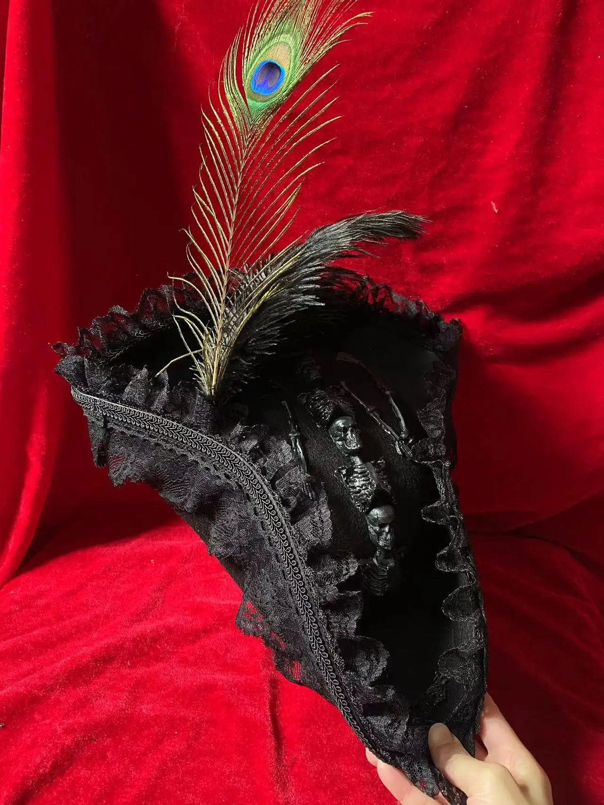 Pirate Hats Vintage Skull Feather Triangle Hats Halloween CosPlay Pirate Top Hat