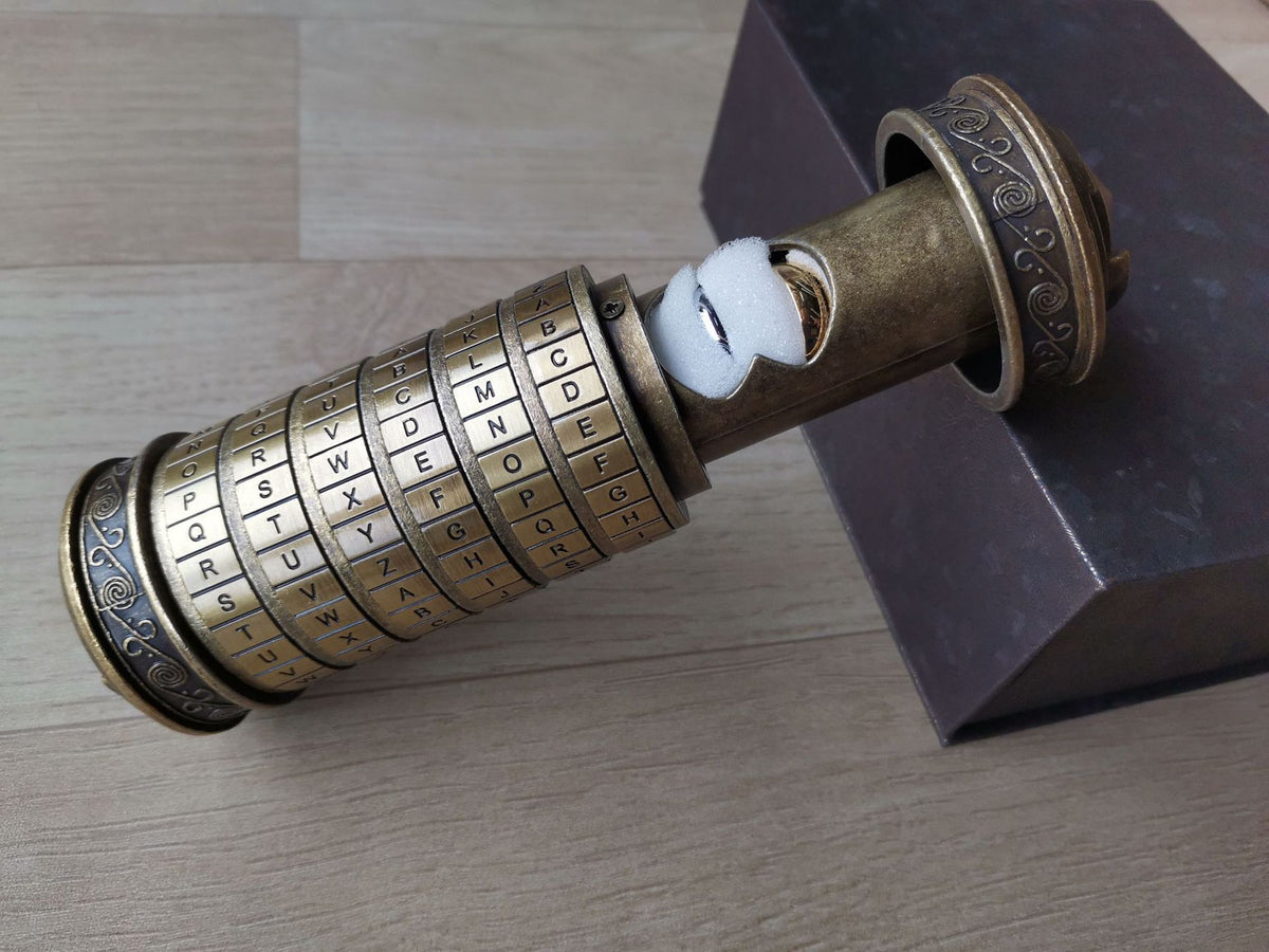 Leonardo da Vinci Code Bronze Metal Cryptex Locks Letter Password Chamber