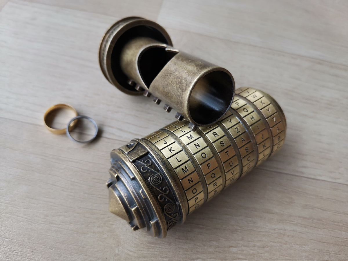 Leonardo da Vinci Code Bronze Metal Cryptex Locks Letter Password Chamber