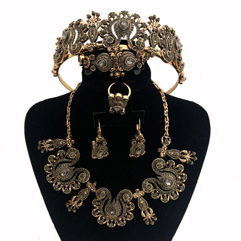 Queen Kamaria Jewellery Set