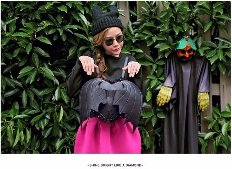 Bat Wings Goth Heart-shaped Backpack