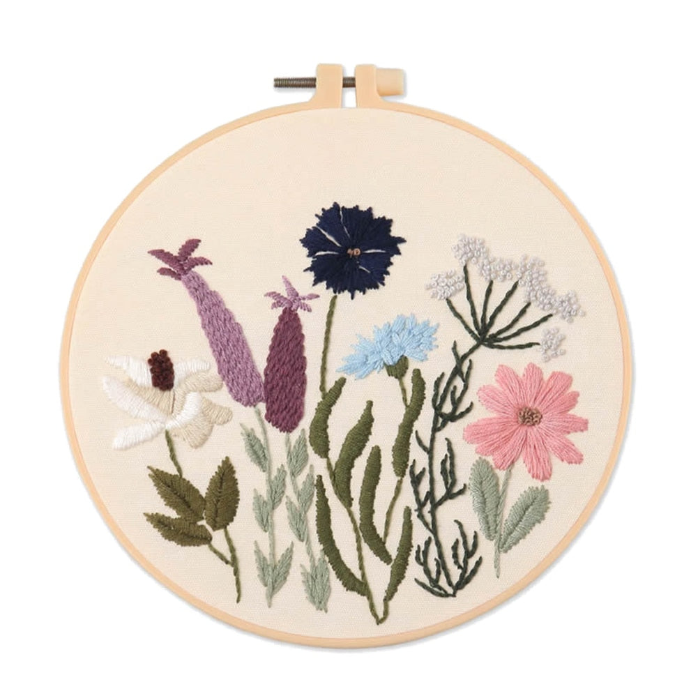 Meadow Flowers Embroidery Starter Kit With Pattern and Instructions and Hoop