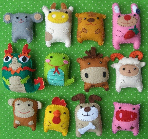 40 Felt Sheets Various Sizes Crafting Sewing Material For DIY Dolls Crafts Toys