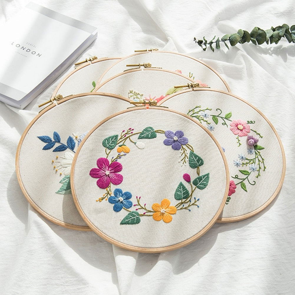 Meadow Flowers Embroidery Starter Kit With Pattern and Instructions and Hoop