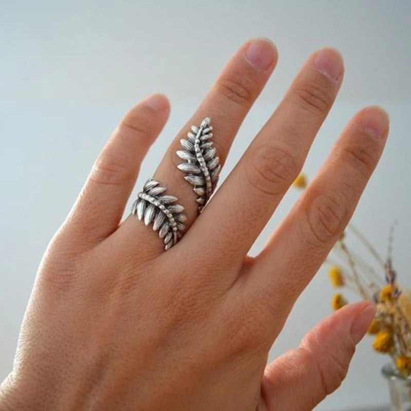 Fern Leaf Knuckle Ring