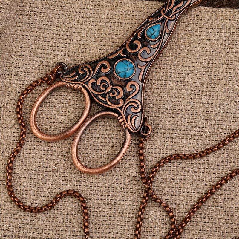 The Royal Tailor's Needlework Scissors Kit With Necklace Holder