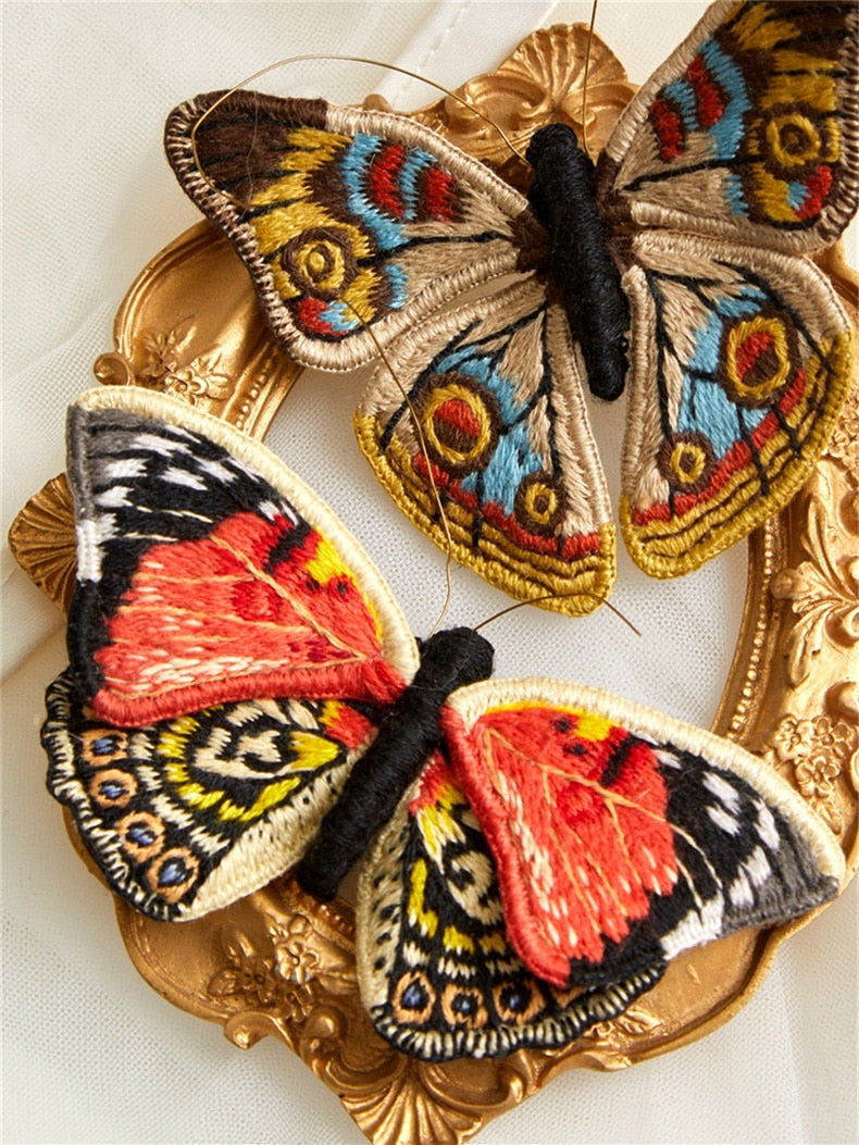 Starter Embroidery Kit Handmade Butterfly Brooches DIY Sewing Kit With Hoop