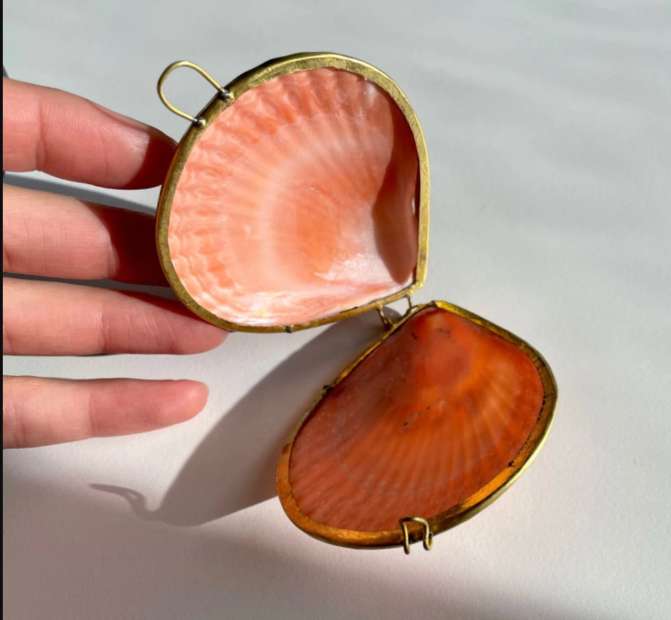 Mermaid Coral's Natural Shell Bag