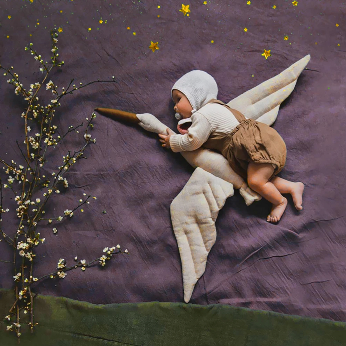 Linen Flying Swan Hanging Stuffed Toy
