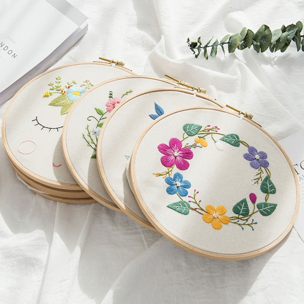 Meadow Flowers Embroidery Starter Kit With Pattern and Instructions and Hoop