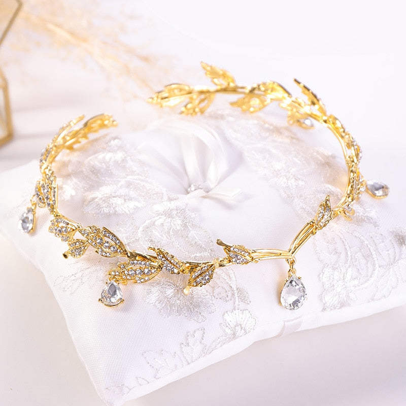 Bridal Crowns and Tiaras | Woodland Gatherer | Australian Online Store | Gifts & Treasures | Special Occasions & Everyday Fun | Boho Life | Whimsical Treats | Jewellery | Fashion | Crafting DYI | Stationery | Boho Festival Fashion 