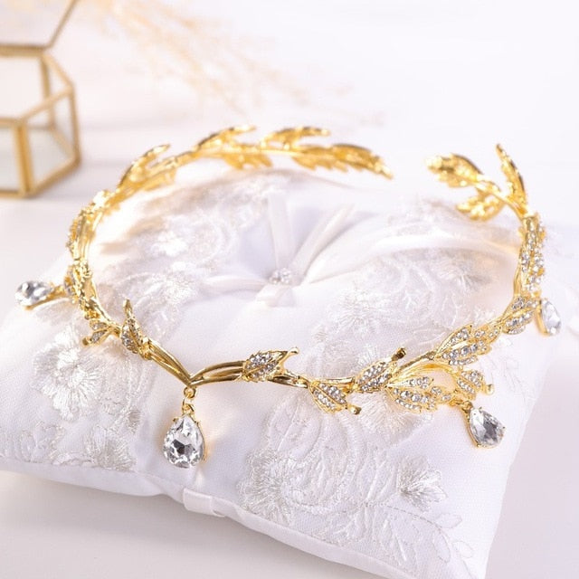 Bridal Crowns and Tiaras | Woodland Gatherer | Australian Online Store | Gifts & Treasures | Special Occasions & Everyday Fun | Boho Life | Whimsical Treats | Jewellery | Fashion | Crafting DYI | Stationery | Boho Festival Fashion 