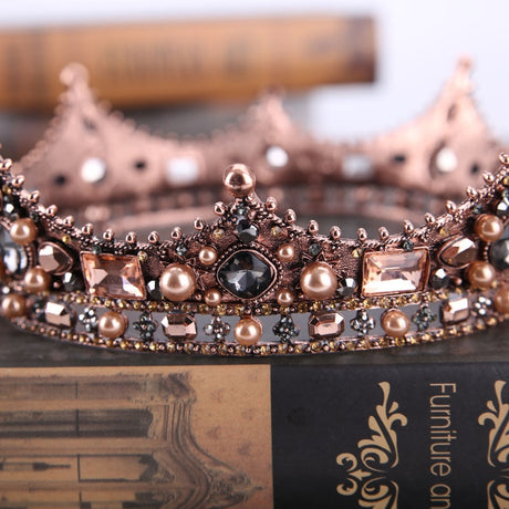 Queen Enora Woodland Gatherer Crowns